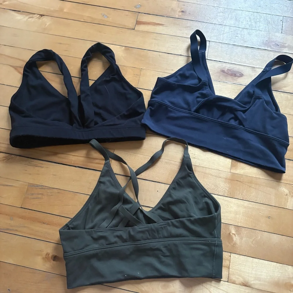 Bundle of 3 Aerie Sz M Navy, Black And Green Sport Bras - Picture 5 of 9